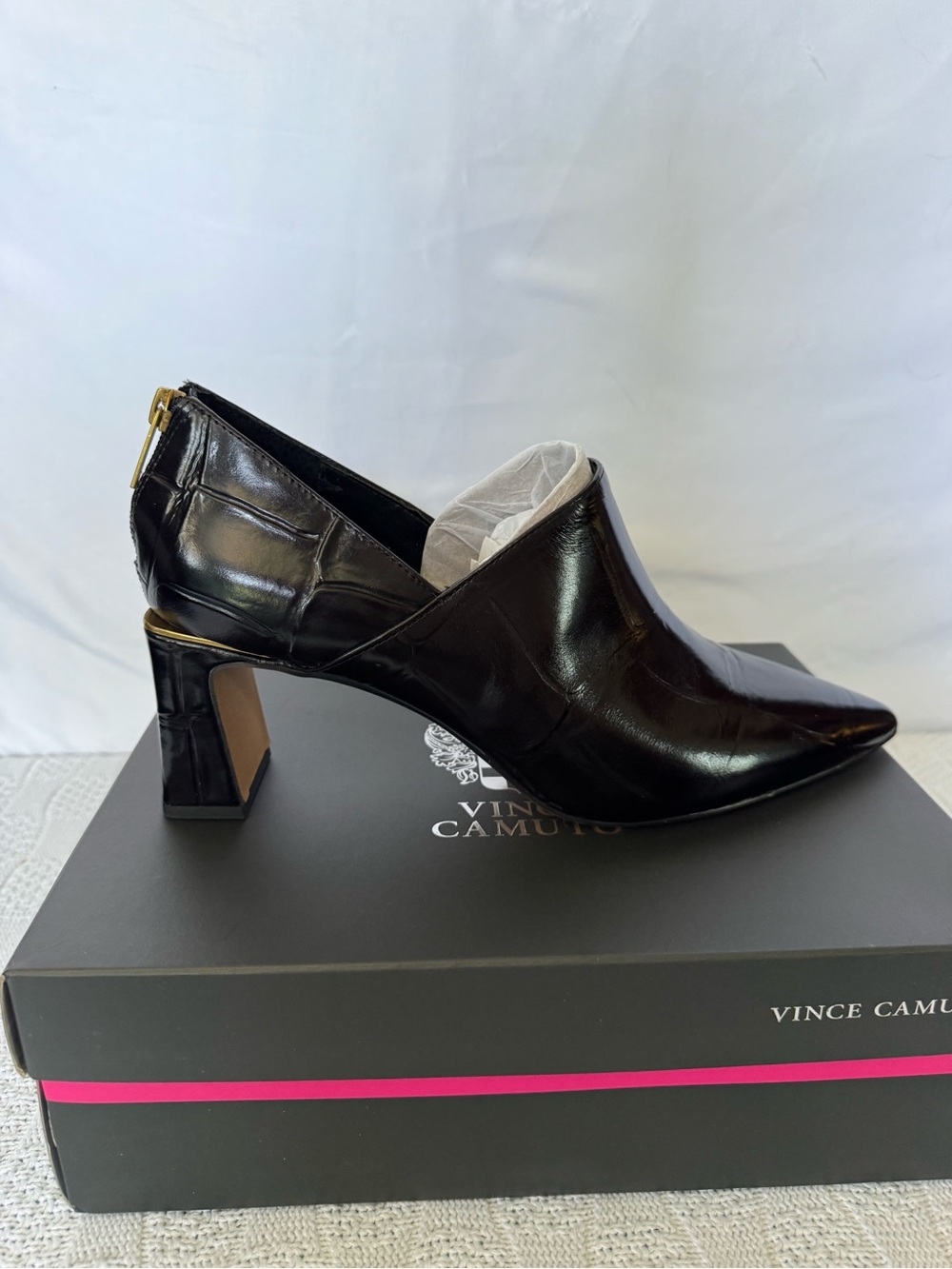 Vince Camuto NIB Hayden croc embossed leather heeled mules